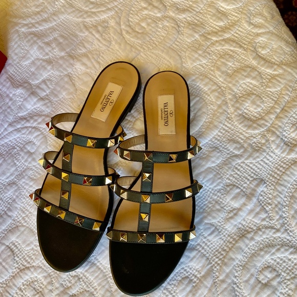 Valentino Garavani Rock Stud Sandals - Picture 2 of 16